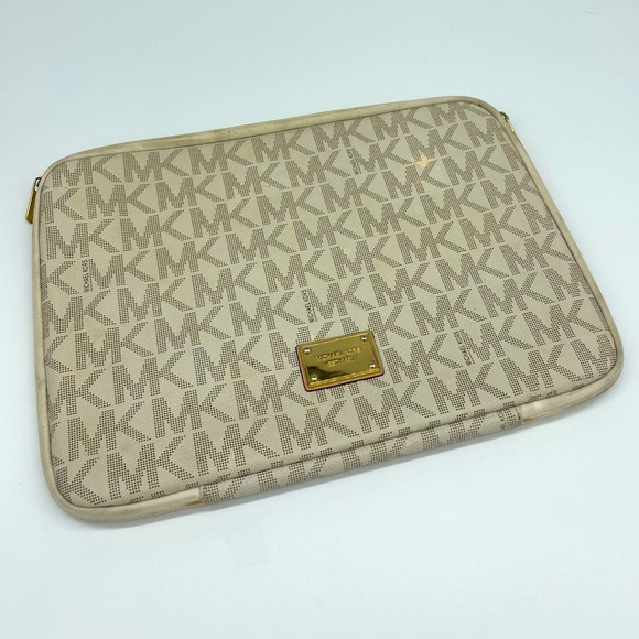 Handbags - Michael Kors Laptop Case